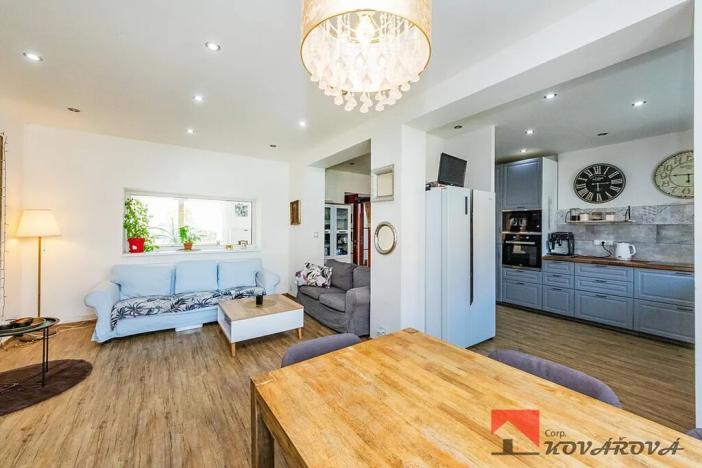 Prodej rodinného domu, Černuc, 126 m2