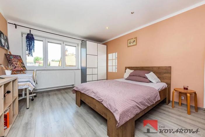 Prodej rodinného domu, Černuc, 126 m2