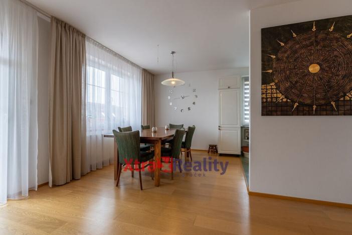 Prodej rodinného domu, Kadaň, Třešňová, 405 m2