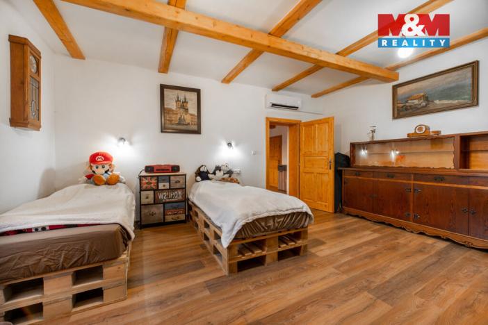 Prodej rodinného domu, Polička - Lezník, 260 m2