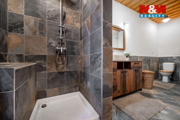 Prodej rodinného domu, Polička - Lezník, 260 m2