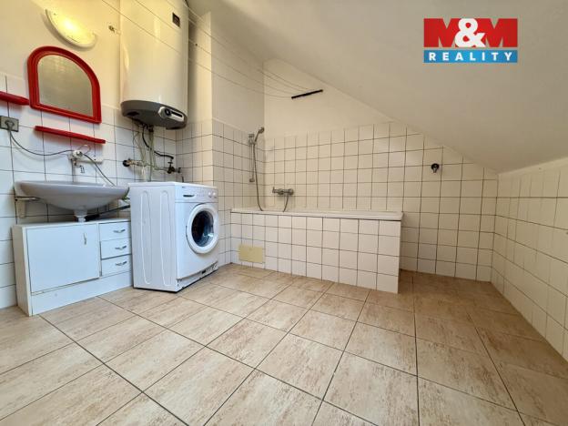 Pronájem bytu 3+1, Blatná, B. Němcové, 70 m2