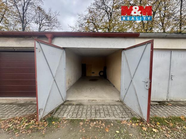 Pronájem garáže, Pardubice, Věry Junkové, 20 m2