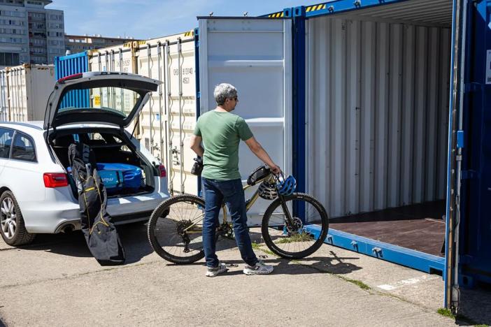 Pronájem skladu, Praha, Strakonická, 29 m2