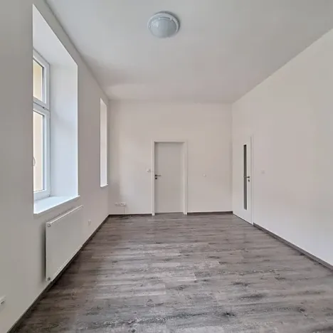 Pronájem bytu 2+kk, Praha - Holešovice, Na Maninách, 46 m2