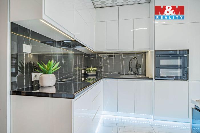 Prodej bytu 2+1, Český Těšín, Ostravská, 64 m2