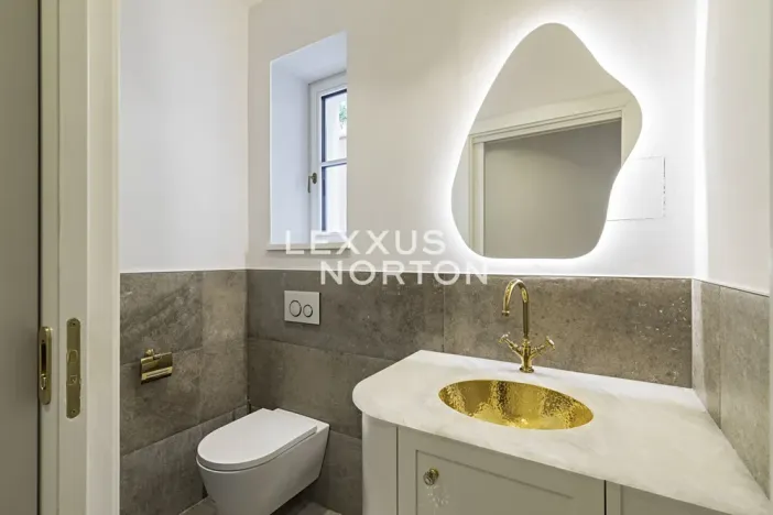 Pronájem vily, Praha - Dejvice, V Šáreckém údolí, 253 m2