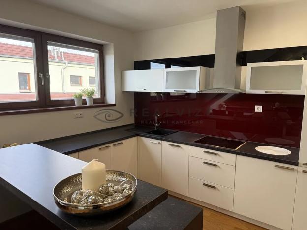 Prodej bytu 3+kk, Hluboká nad Vltavou, Masarykova, 83 m2