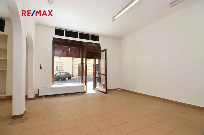 Pronájem obchodního prostoru, Praha - Bubeneč, Veletržní, 60 m2