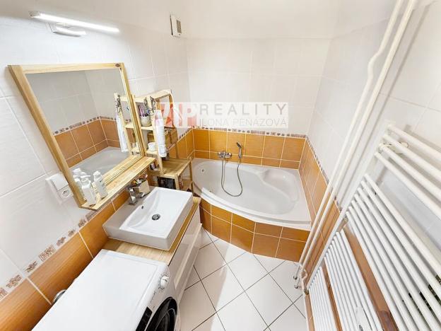 Pronájem bytu 3+1, Rosice, Komenského náměstí, 82 m2