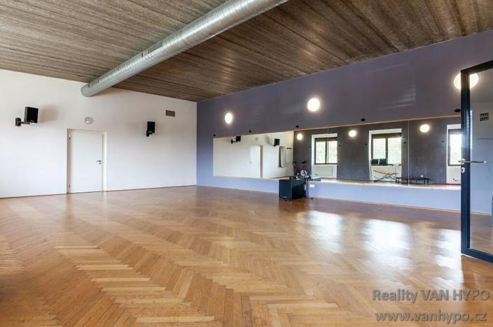 Prodej komerční nemovitosti, Kutná Hora, Štefánikova, 1600 m2