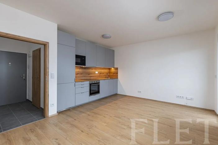 Pronájem bytu 1+kk, Praha - Košíře, Fabiánové, 31 m2
