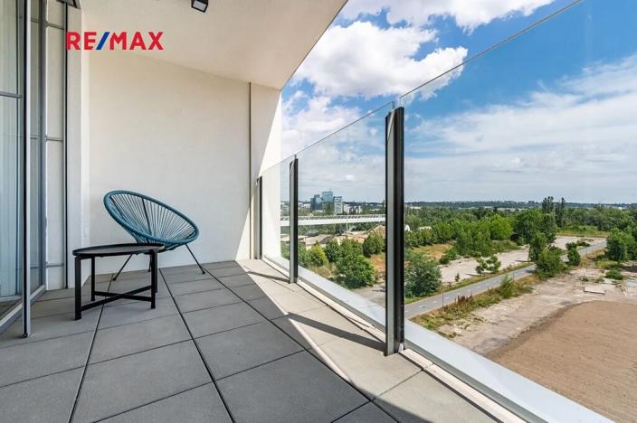 Pronájem bytu 1+kk, Praha - Karlín, Breitfeldova, 42 m2