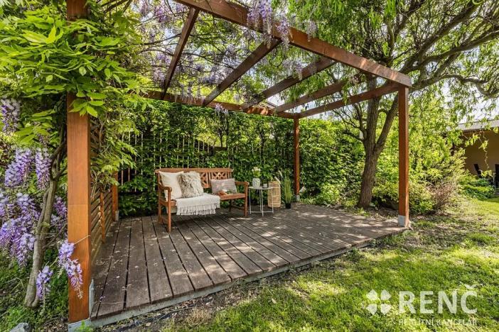 Pronájem bytu 2+1, Praha - Dolní Počernice, Jana Bílka, 77 m2