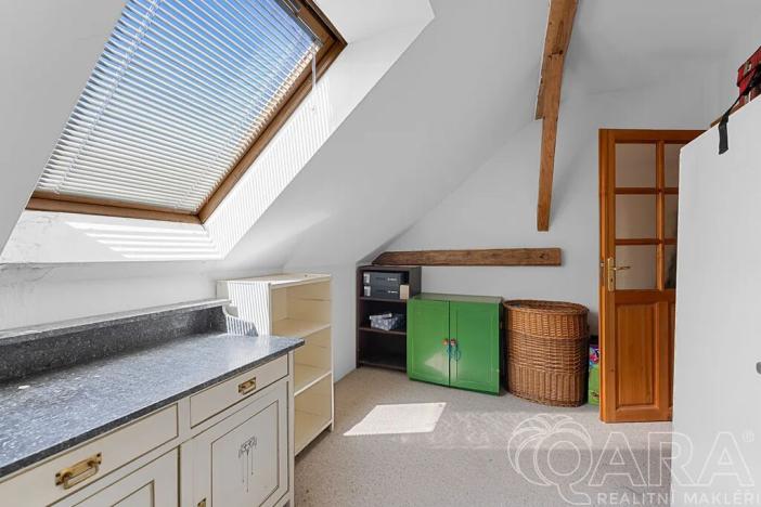 Prodej rodinného domu, Žernov, 220 m2