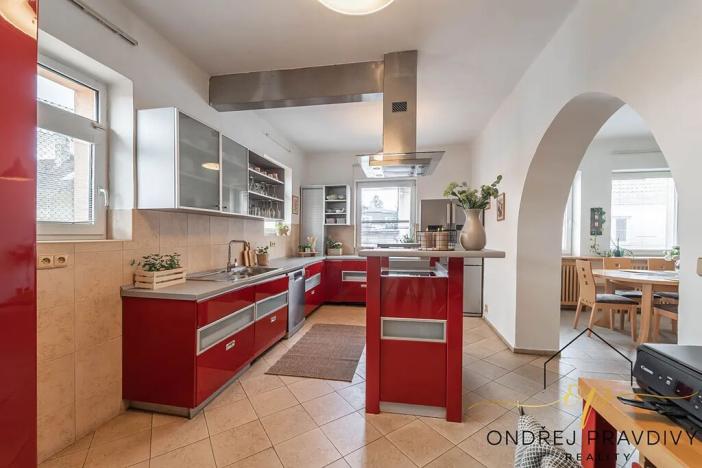 Prodej činžovního domu, Lety, Sokolská, 265 m2