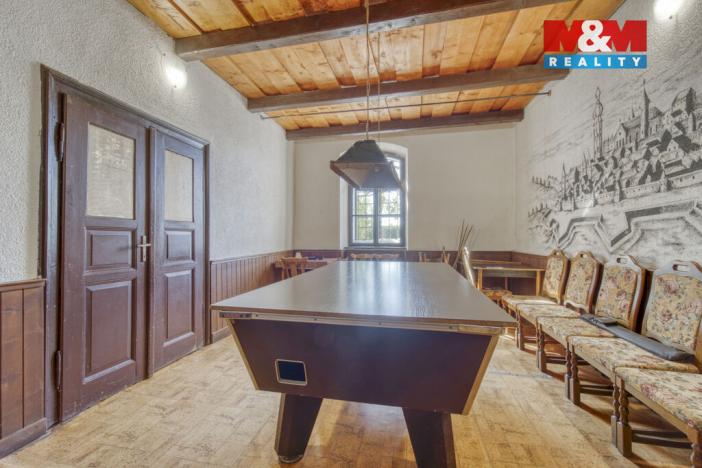 Prodej obchodního prostoru, Hradec Králové - Svinary, Podhůrská, 633 m2