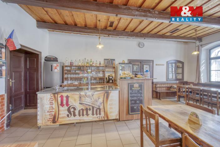 Prodej obchodního prostoru, Hradec Králové - Svinary, Podhůrská, 633 m2