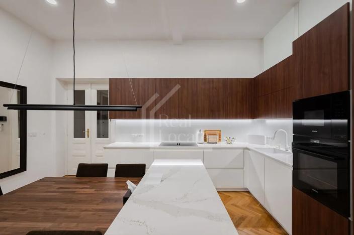 Prodej bytu 3+1, Praha - Nové Město, Soukenická, 107 m2