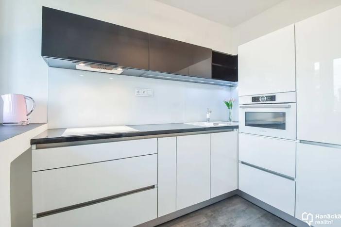 Pronájem bytu 1+kk, Přerov, Tománkova, 43 m2