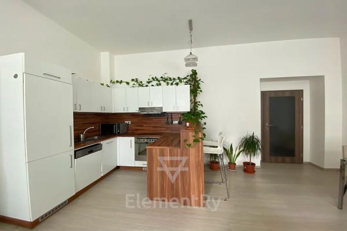 Pronájem bytu 2+kk, Hradec Králové, Komenského, 65 m2