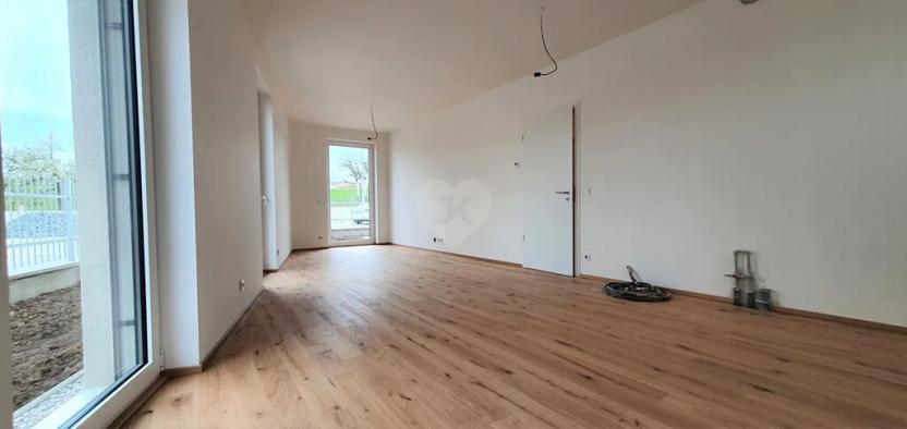 Pronájem bytu 2+kk, Praha - Královice, Ke Tvrzi, 117 m2