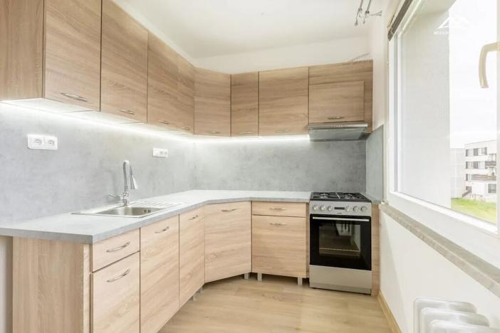 Pronájem bytu 3+1, Seč, Sídl. 9. května, 61 m2