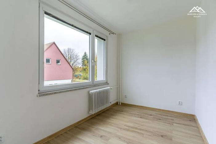 Pronájem bytu 3+1, Seč, Sídl. 9. května, 61 m2