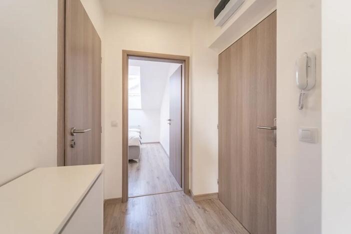 Pronájem bytu 2+kk, Praha - Libeň, Pod Labuťkou, 52 m2