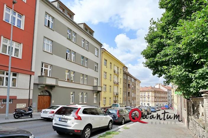 Pronájem bytu 1+1, Praha - Podolí, Sinkulova, 27 m2