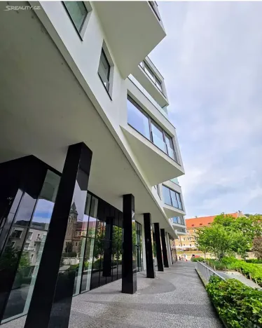 Prodej atypického bytu, Praha - Smíchov, Holečkova, 182 m2