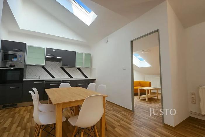 Prodej vícegeneračního domu, Písek, V Koutě, 786 m2