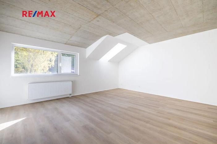 Prodej bytu 3+kk, Praha - Hrdlořezy, Českobrodská, 87 m2