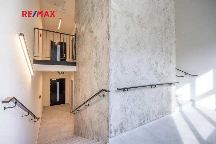 Prodej bytu 3+kk, Praha - Hrdlořezy, Českobrodská, 87 m2