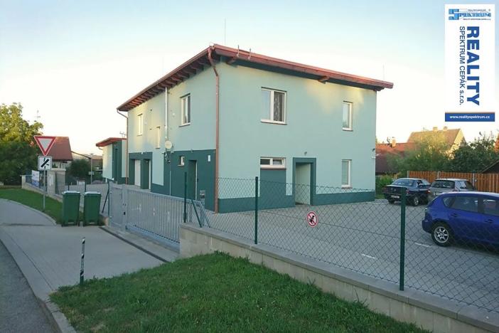 Pronájem bytu 2+kk, Kamenný Újezd, 5. května, 42 m2