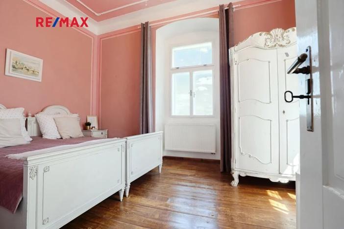 Prodej rodinného domu, Včelákov, 358 m2