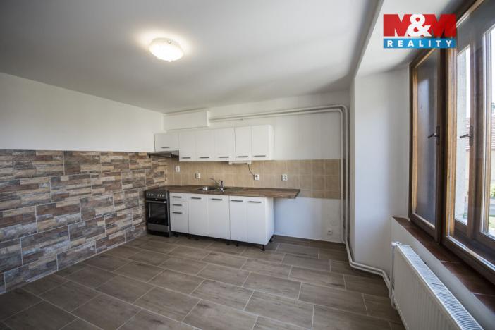 Pronájem bytu 3+1, Nechanice, Husovo nám., 98 m2