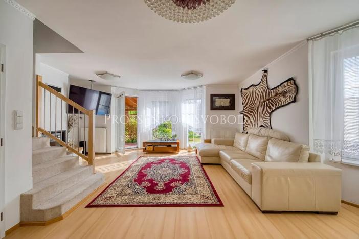 Prodej rodinného domu, Hostivice, náměstí Jana IV. z Dražic, 185 m2