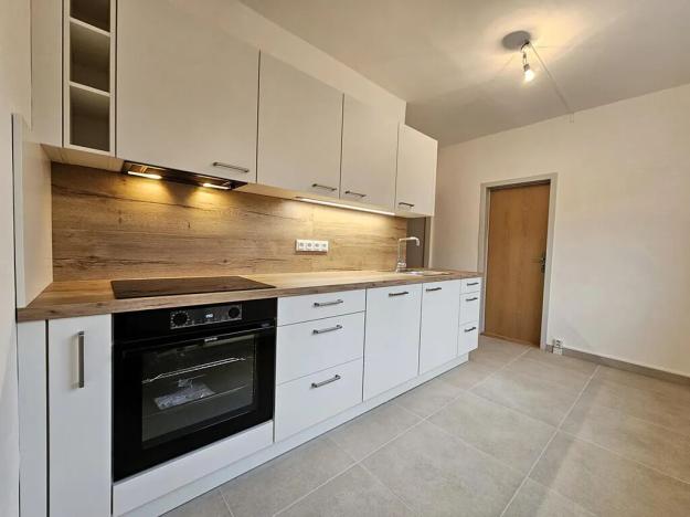 Pronájem bytu 4+1, Liberec, Vlčí vrch, 78 m2