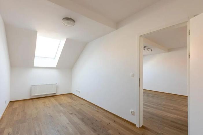 Pronájem bytu 3+kk, Praha - Bubeneč, Sochařská, 75 m2