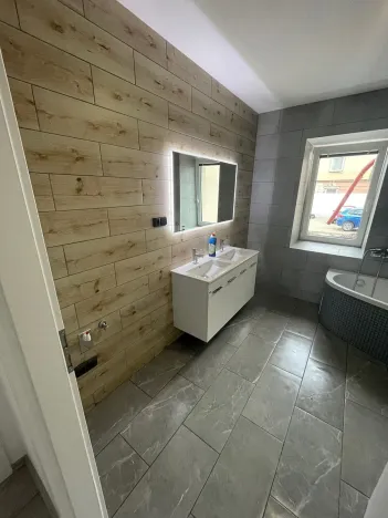 Dražba činžovního domu, Broumov, Husova, 319 m2