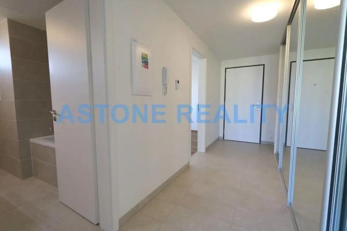 Pronájem bytu 2+kk, Praha - Vysočany, Smržových, 61 m2