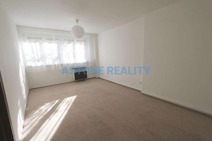 Pronájem bytu 2+kk, Praha - Libeň, U školičky, 43 m2