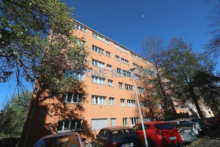 Pronájem bytu 2+kk, Praha - Libeň, U školičky, 43 m2