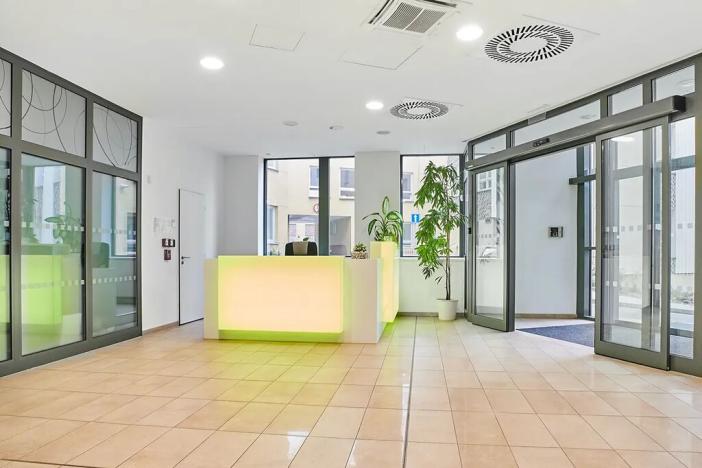 Pronájem kanceláře, Karlovy Vary, Moskevská, 100 m2