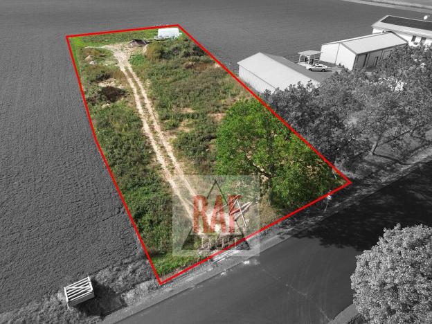 Prodej komerčního pozemku, Ostrov nad Oslavou, 2817 m2