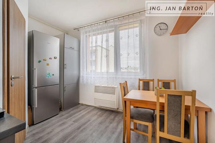 Pronájem bytu 2+1, Jihlava, Vančurova, 58 m2