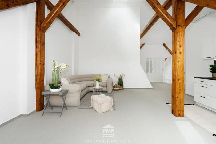 Pronájem bytu 2+kk, Znojmo, Havlíčkova, 69 m2