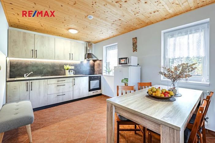 Pronájem chaty, Rodvínov, 73 m2