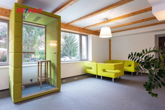 Pronájem kanceláře, Praha - Hodkovičky, Pod kopcem, 364 m2